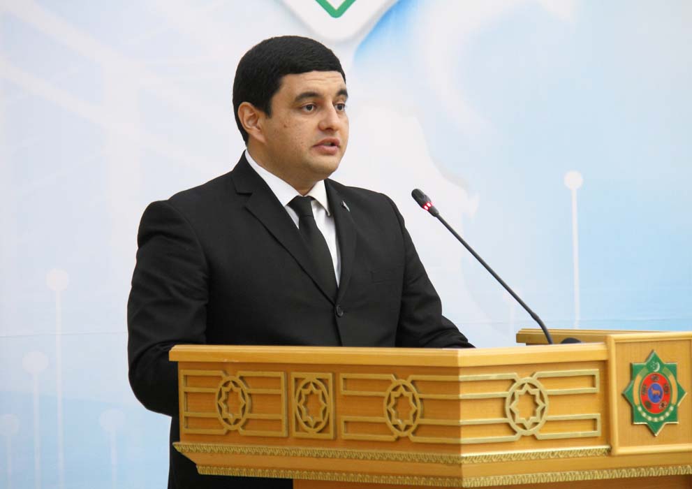 Türkmenistandaky oňyn özgertmeler dünýäniň habar beriş serişdeleriniň üns merkezinde